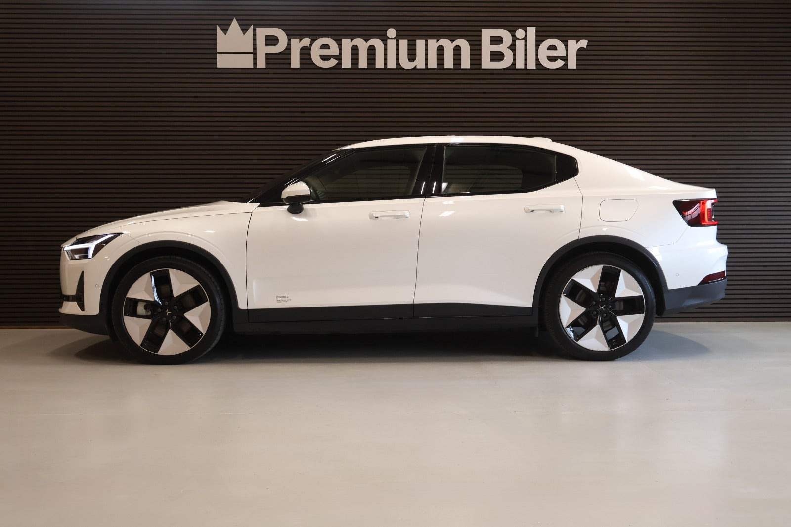 Hvid Polestar 2 fra 2023