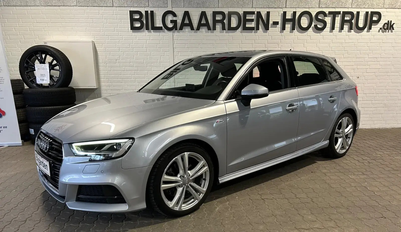 Grå Audi A3 fra 2019