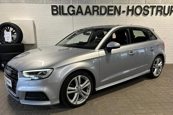 Grå Audi A3 fra 2019