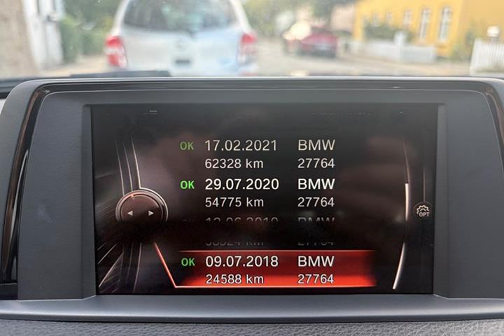 undefined BMW 330e fra 2016