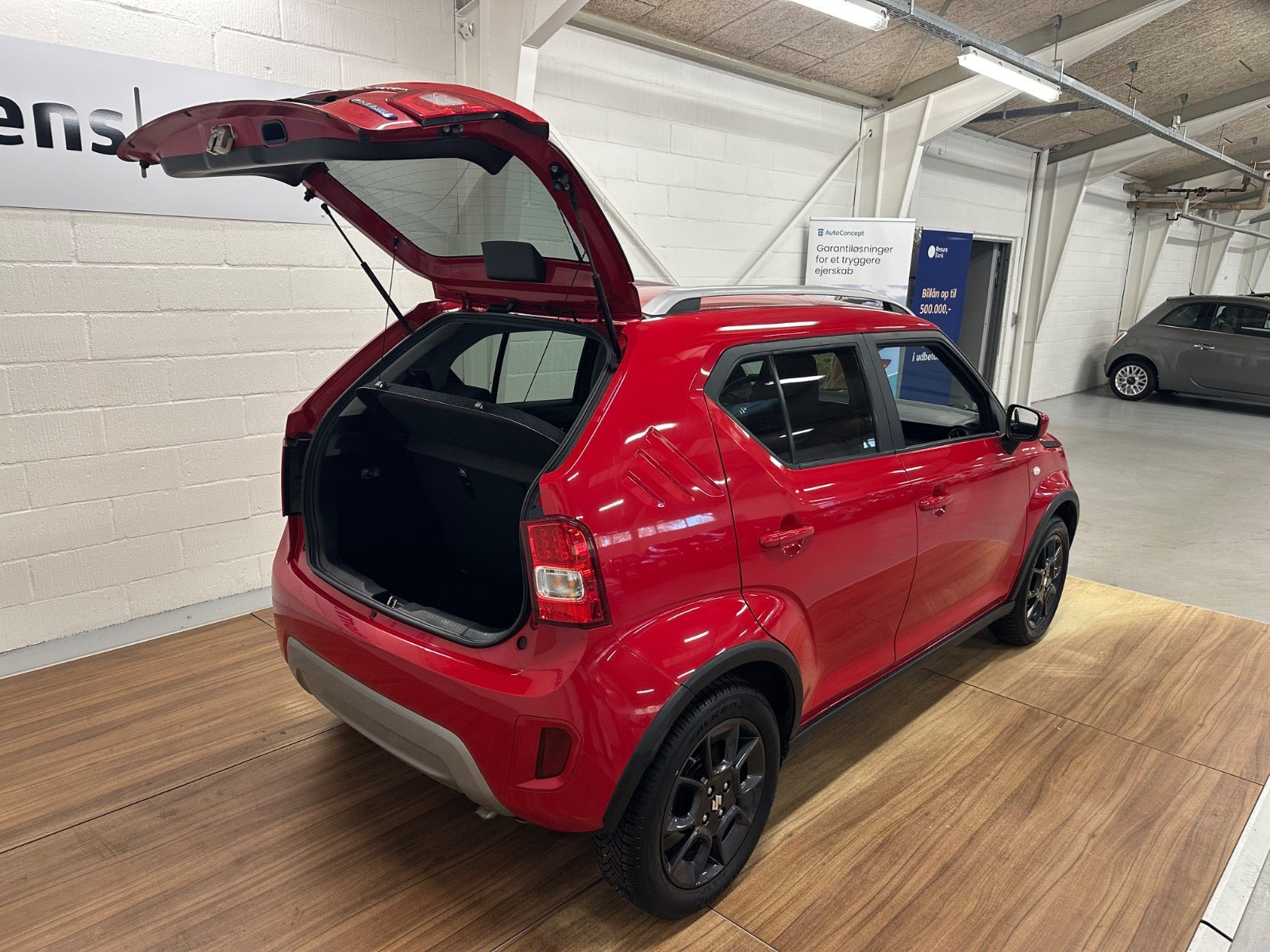 Rød Suzuki Ignis fra 2023