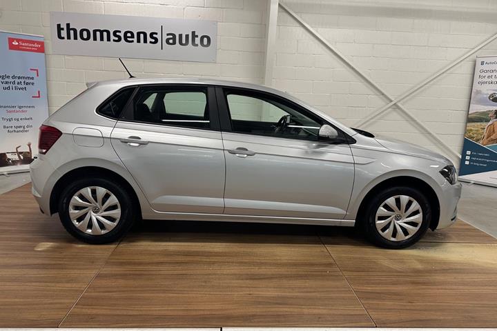 Sølv VW Polo fra 2018