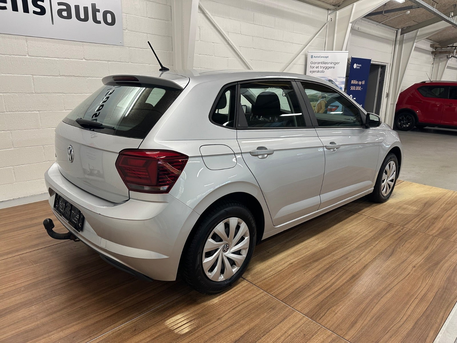 Sølv VW Polo fra 2018