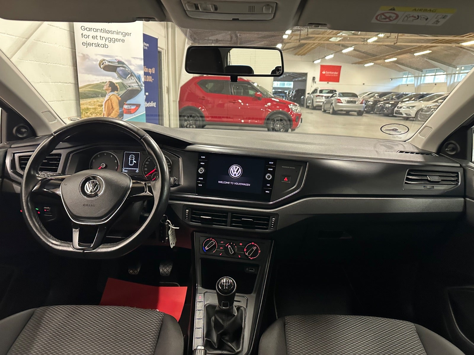 Sølv VW Polo fra 2018