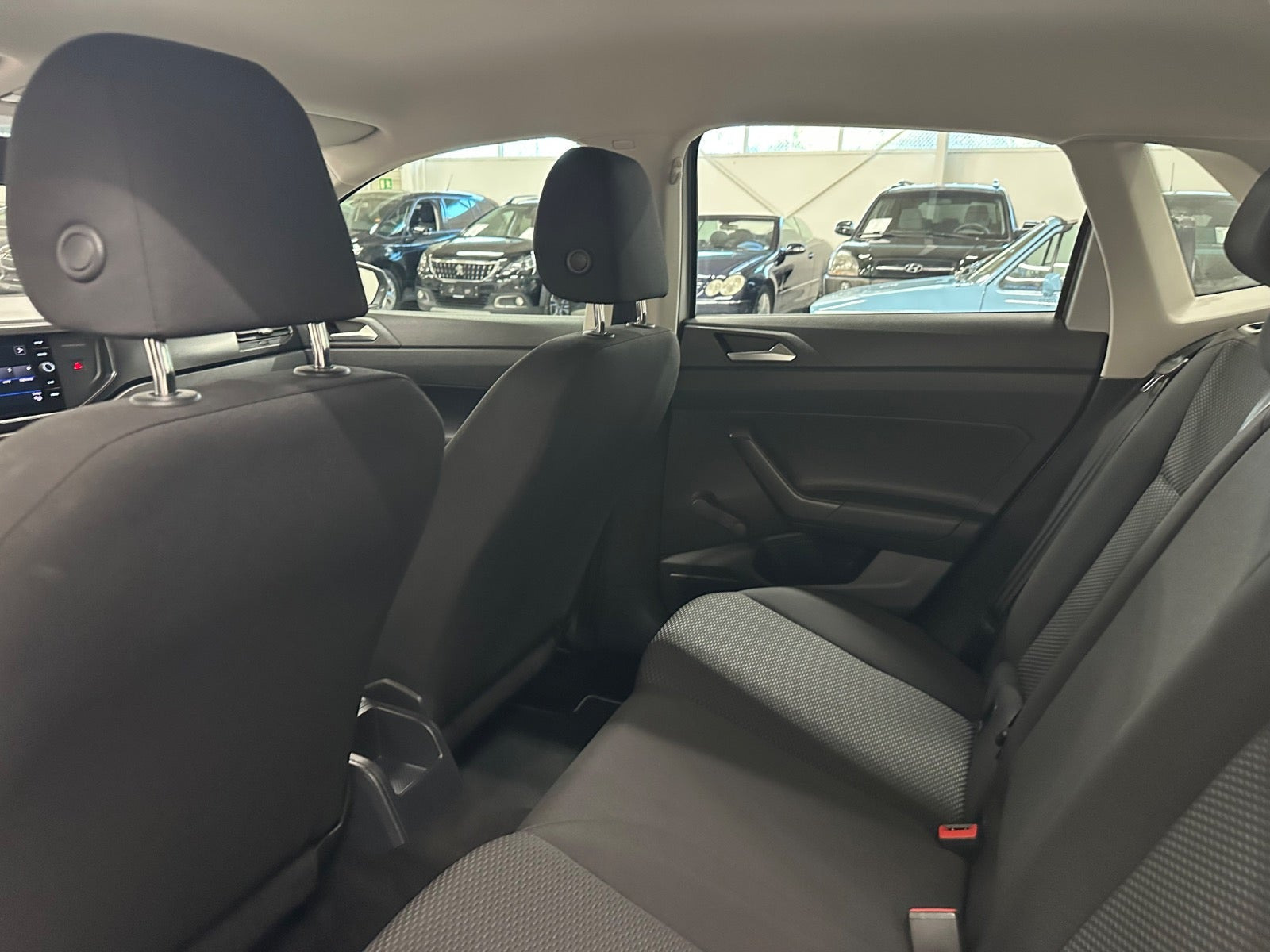 Sølv VW Polo fra 2018