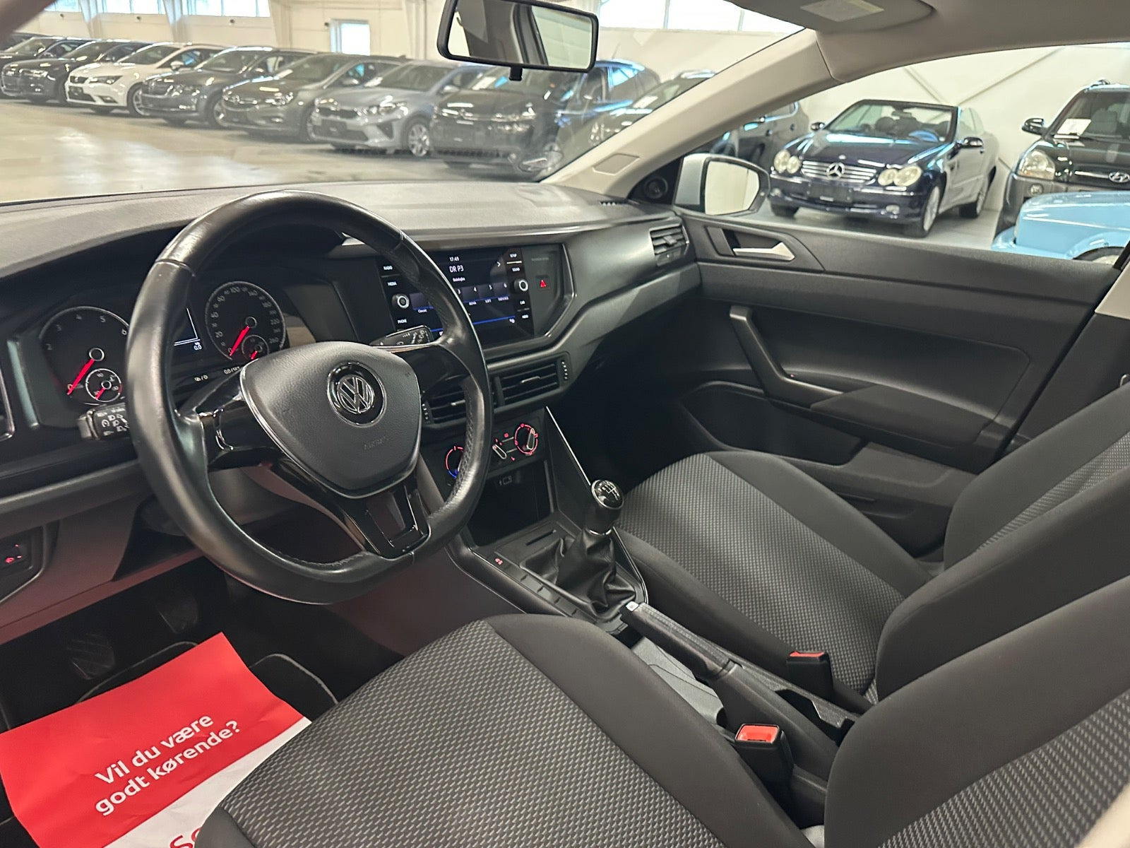 Sølv VW Polo fra 2018