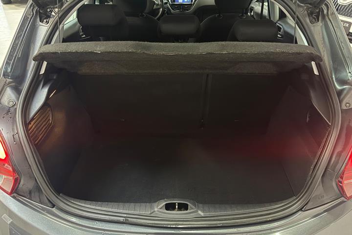 Grøn Peugeot 208 fra 2016