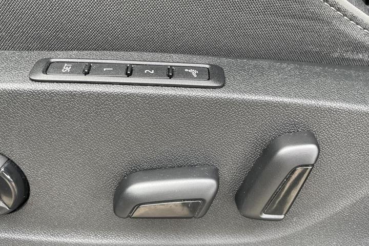 Sort Skoda Enyaq fra 2022