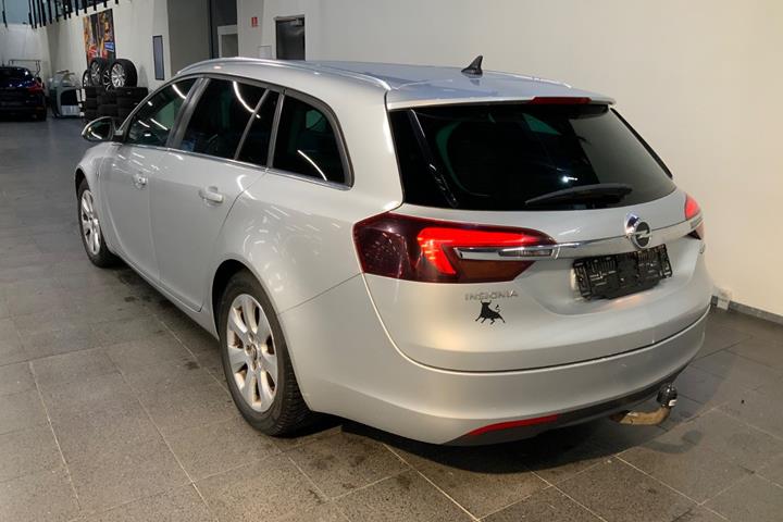 Sølv Opel Insignia fra 2014
