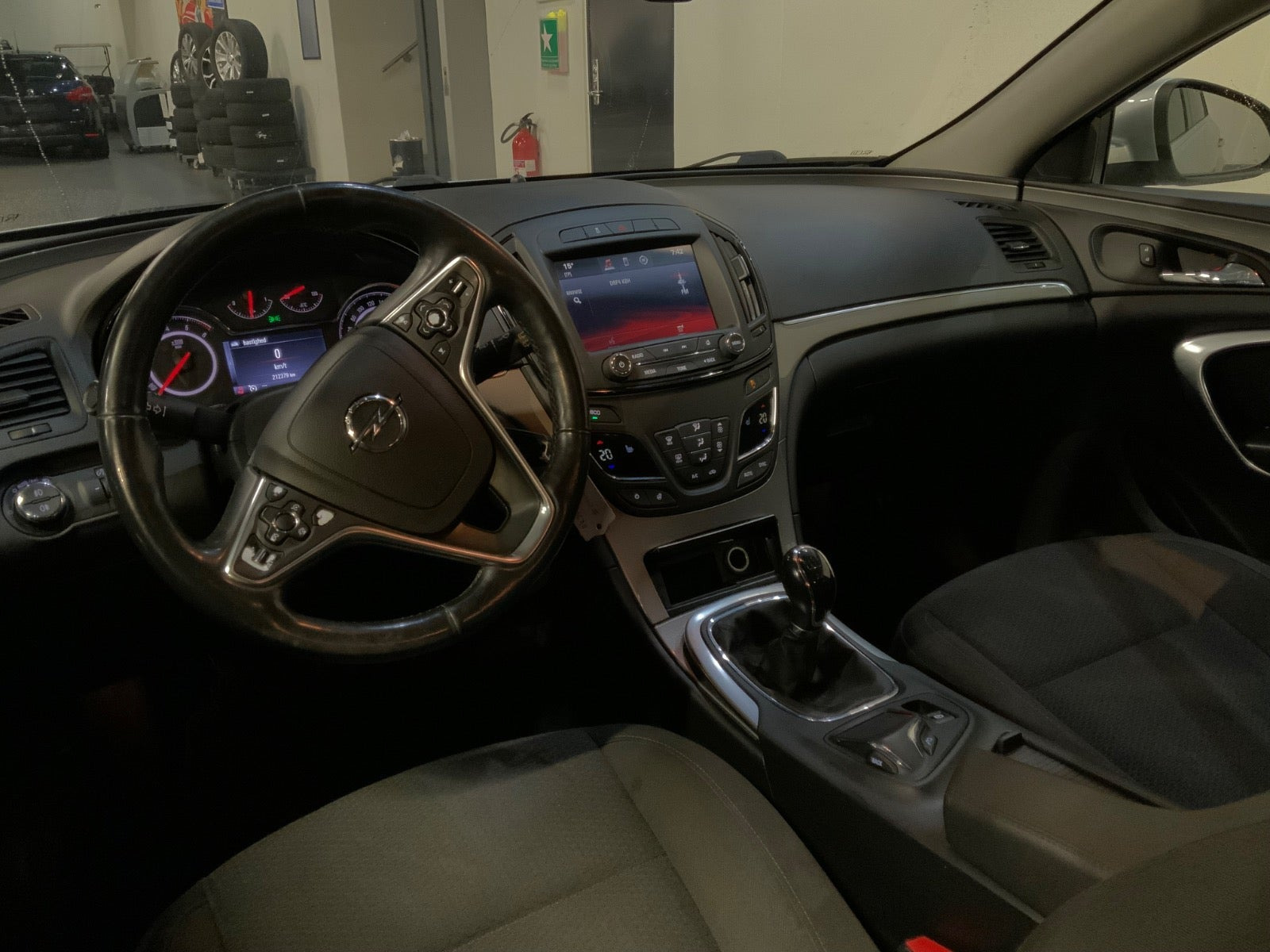 Sølv Opel Insignia fra 2014