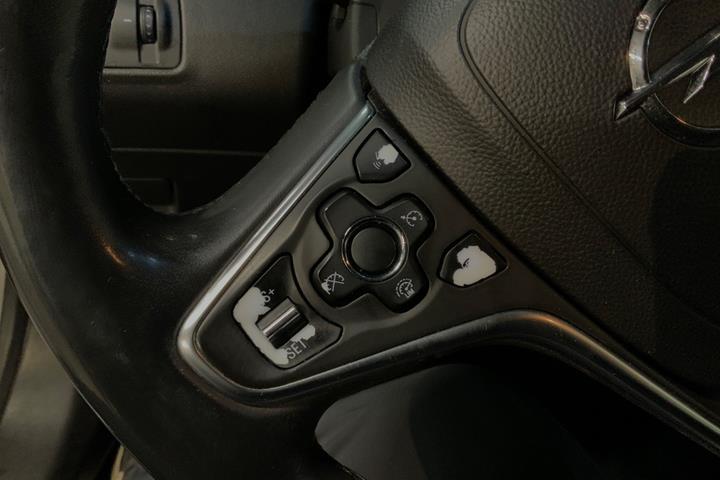 Sølv Opel Insignia fra 2014