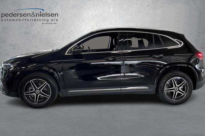 Sort Mercedes EQA250+ fra 2024