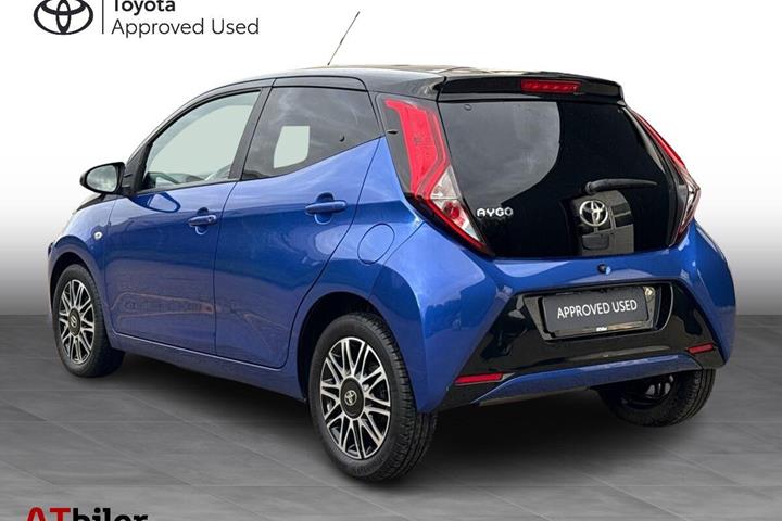Blå Toyota Aygo fra 2020