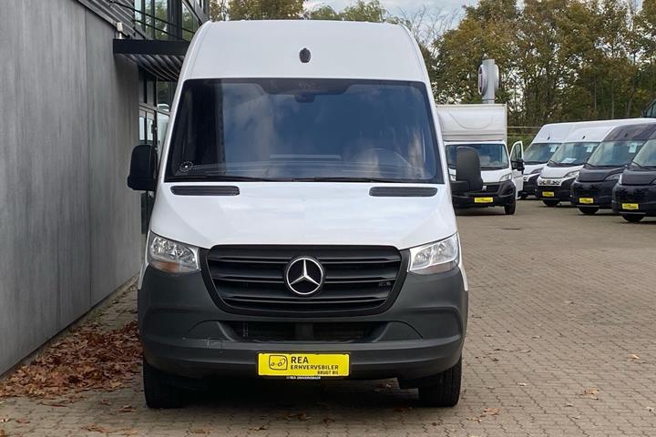 Hvid Mercedes Sprinter fra 2022