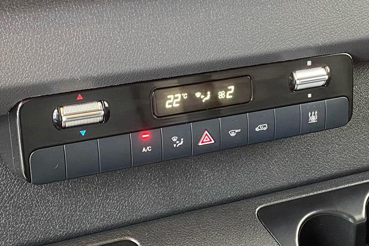 Hvid Mercedes Sprinter fra 2022