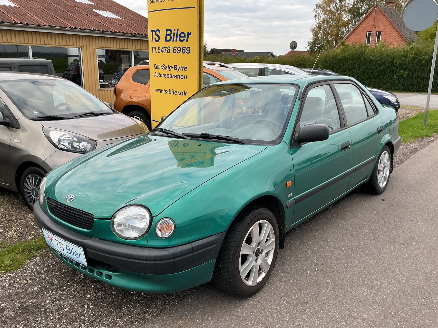 Toyota Corolla 1,6 Linea Terra 110HK