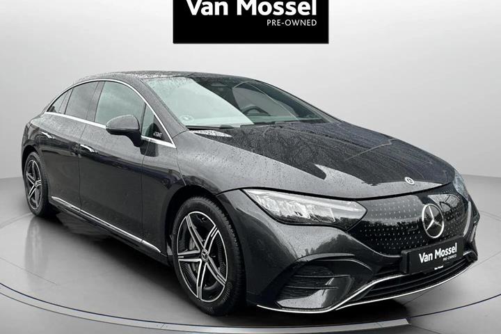 Grå Mercedes EQE350+ fra 2025