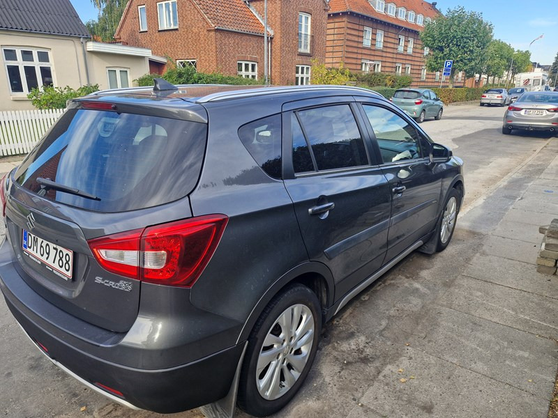 undefined Suzuki S-Cross fra 2019