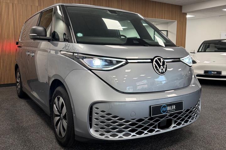 Grå VW ID.Buzz fra 2024