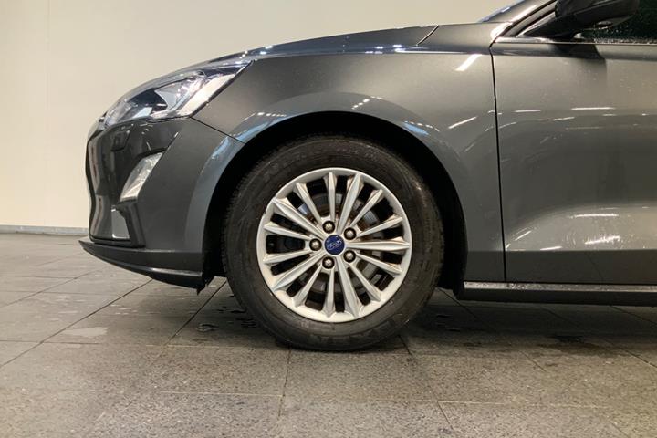 Grå Ford Focus fra 2019