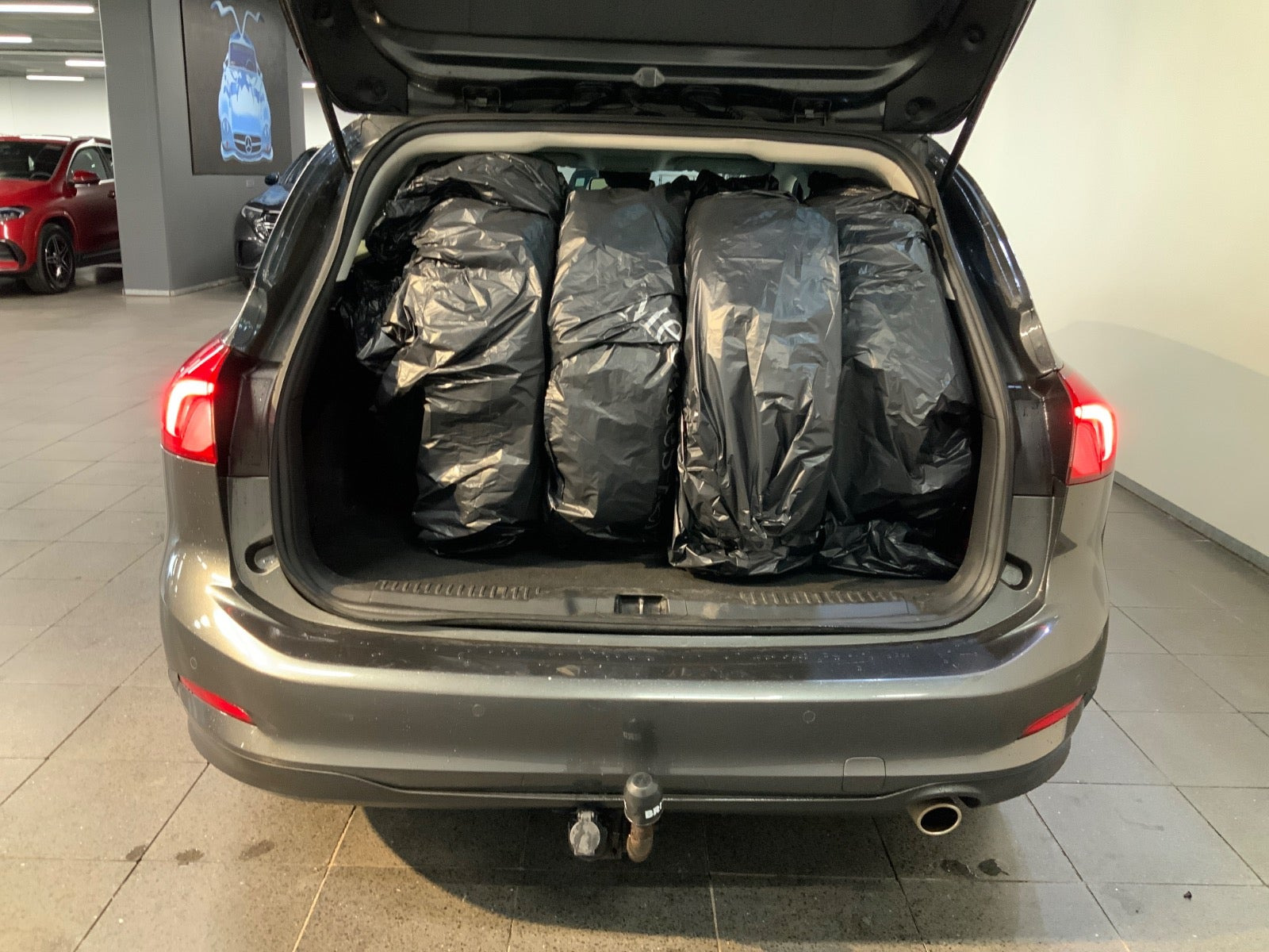 Grå Ford Focus fra 2019