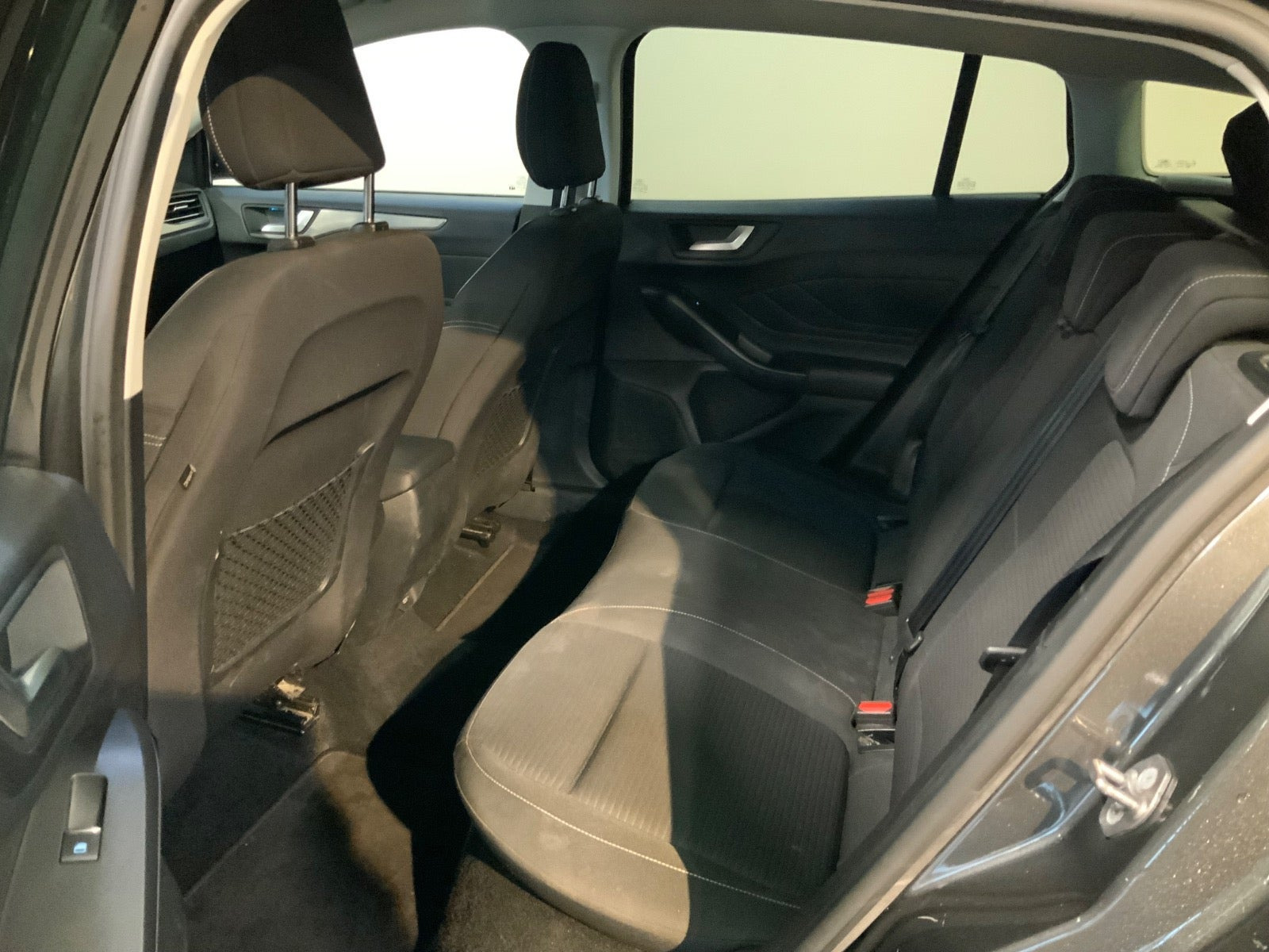 Grå Ford Focus fra 2019