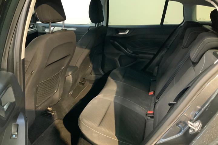 Grå Ford Focus fra 2019