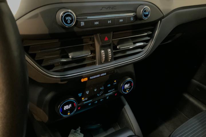 Grå Ford Focus fra 2019