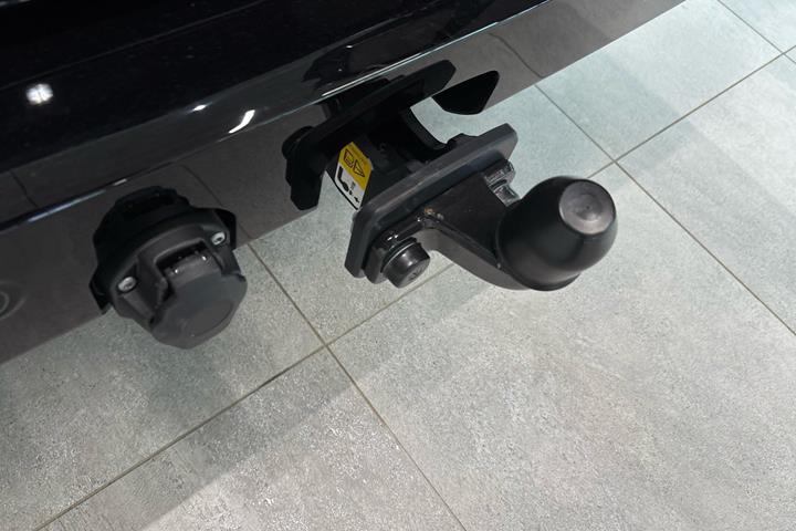 Sort VW e-Transporter fra 2025