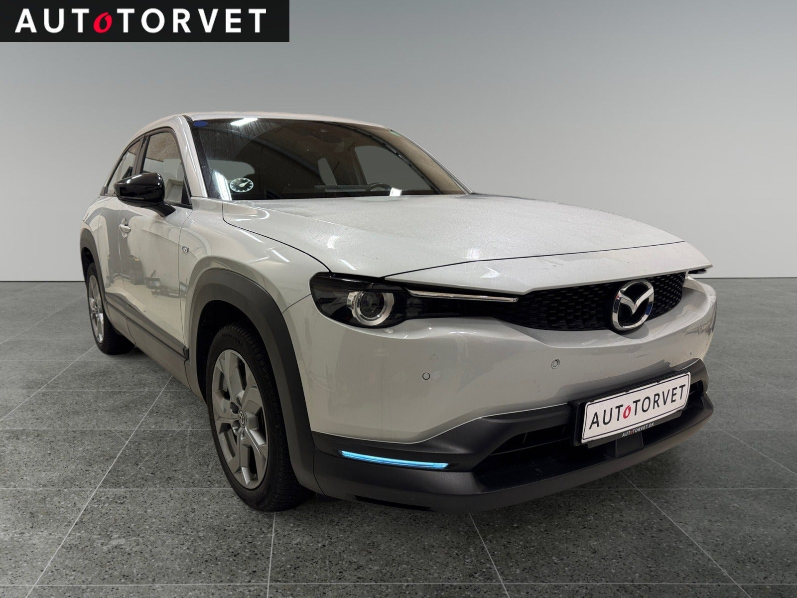 Hvid Mazda MX-30 fra 2022