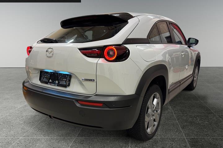 Hvid Mazda MX-30 fra 2022
