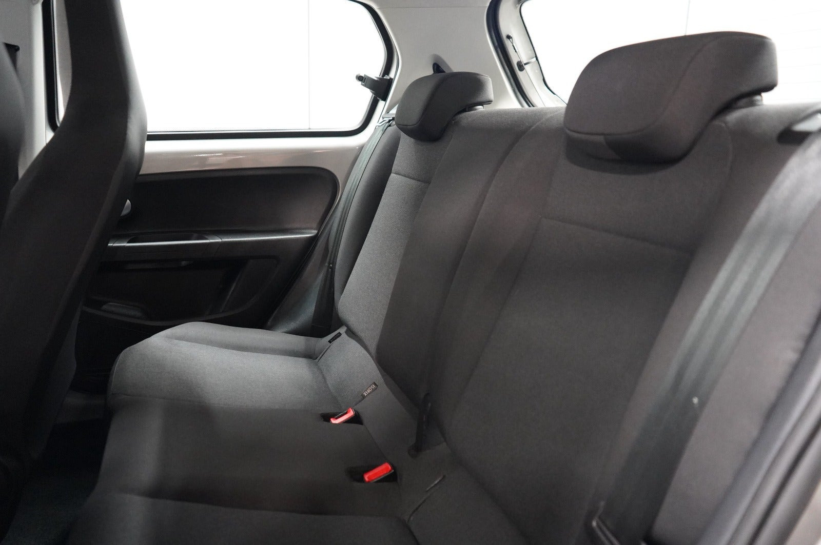 Sølv VW UP! fra 2019