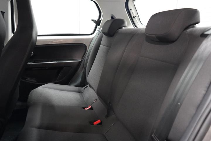Sølv VW UP! fra 2019