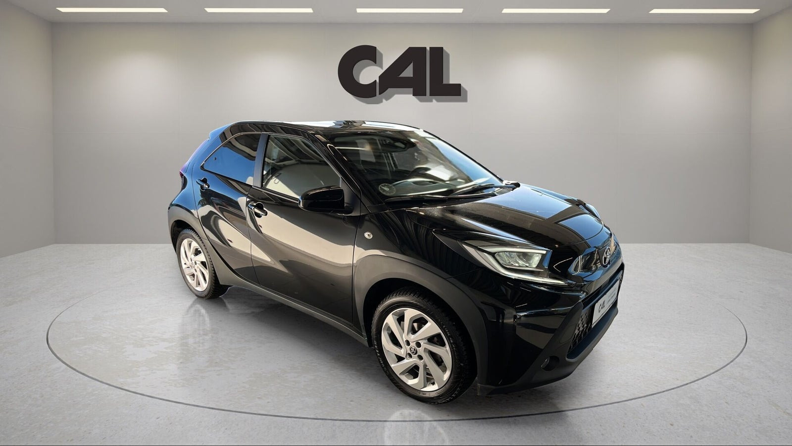 Grå Toyota Aygo X fra 2024
