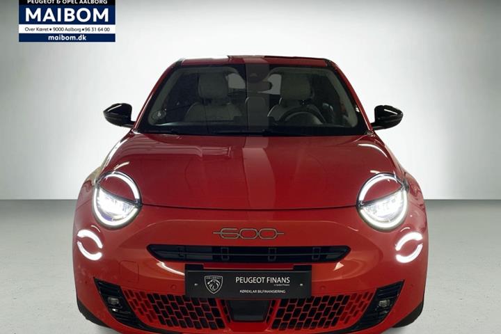 Orange Fiat 600e fra 2024