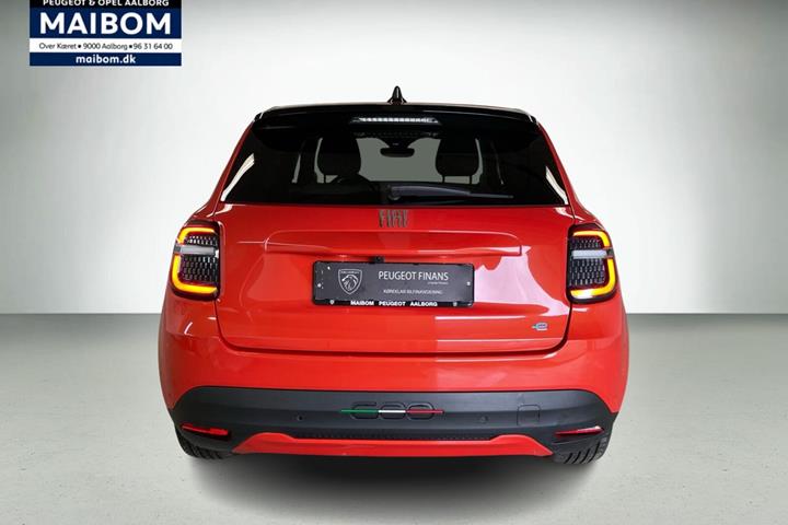 Orange Fiat 600e fra 2024