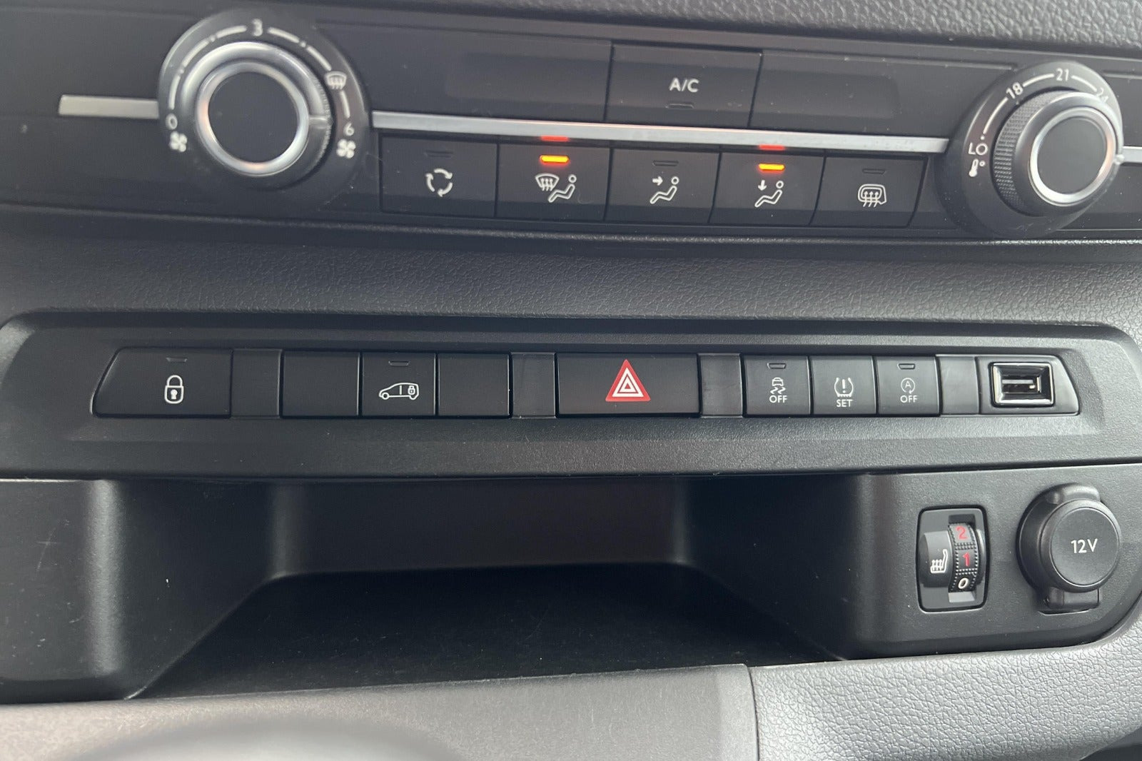 Hvid Citroën Jumpy fra 2020