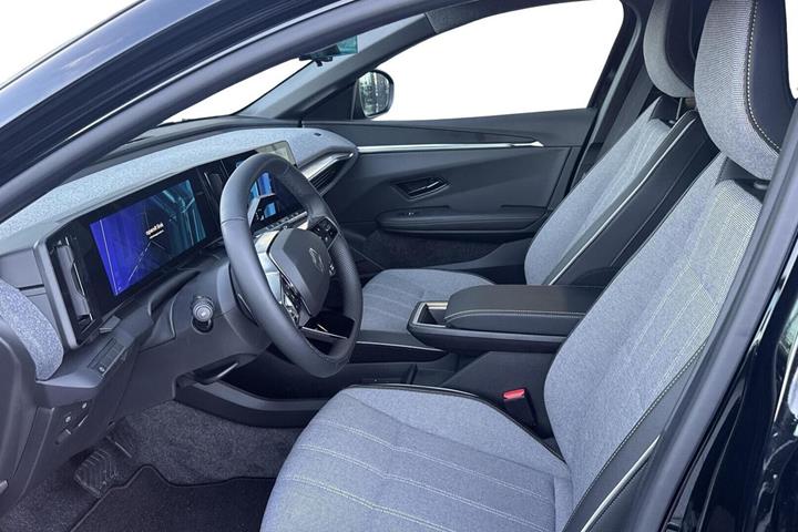 Sort Renault Megane E-Tech fra 2025