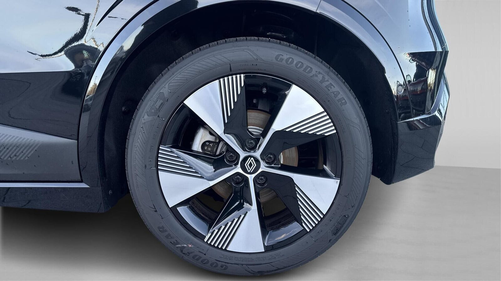 Sort Renault Megane E-Tech fra 2025