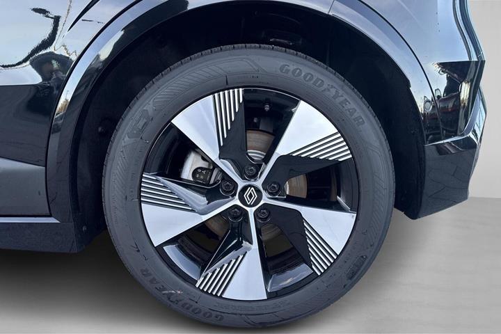 Sort Renault Megane E-Tech fra 2025
