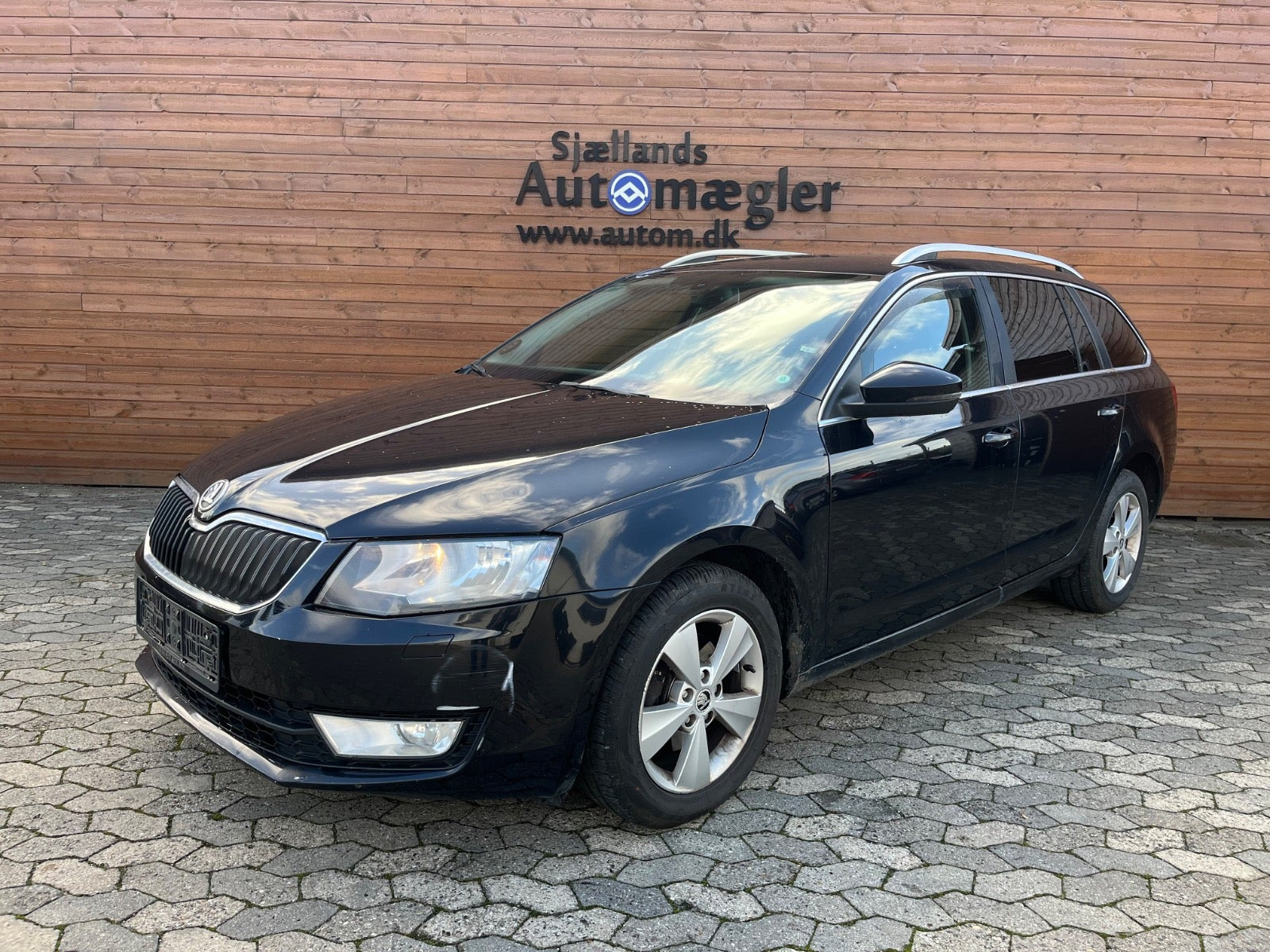 Skoda Octavia 2,0 TDi 150 Elegance Combi DSG