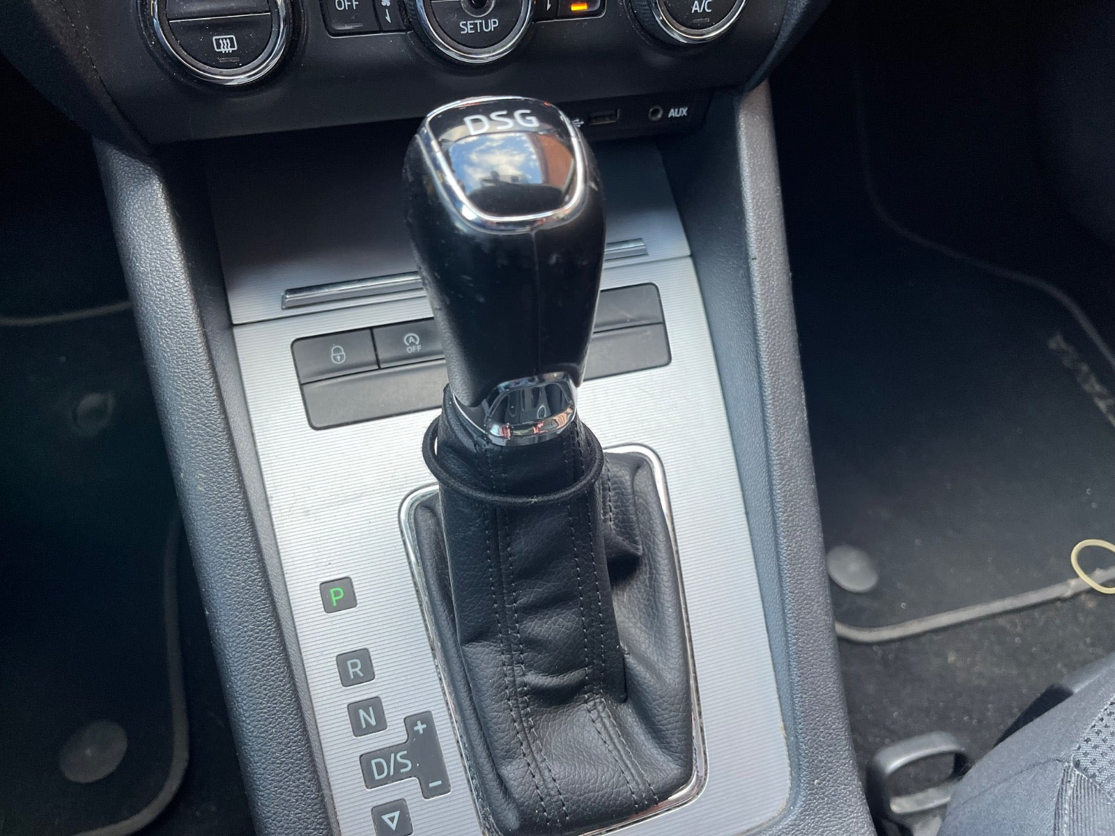 Sort Skoda Octavia fra 2014