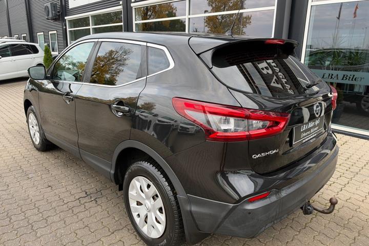 Sort Nissan Qashqai fra 2019