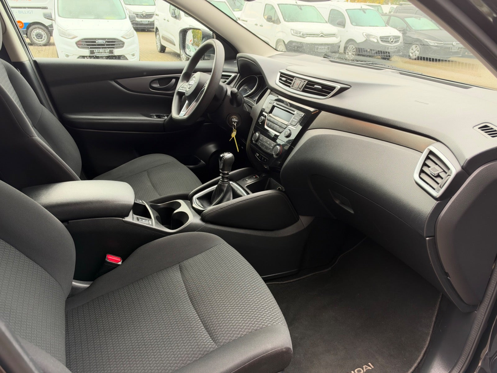 Sort Nissan Qashqai fra 2019