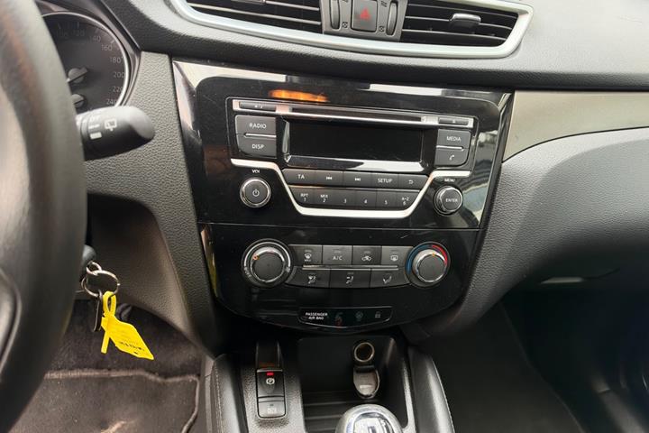 Sort Nissan Qashqai fra 2019