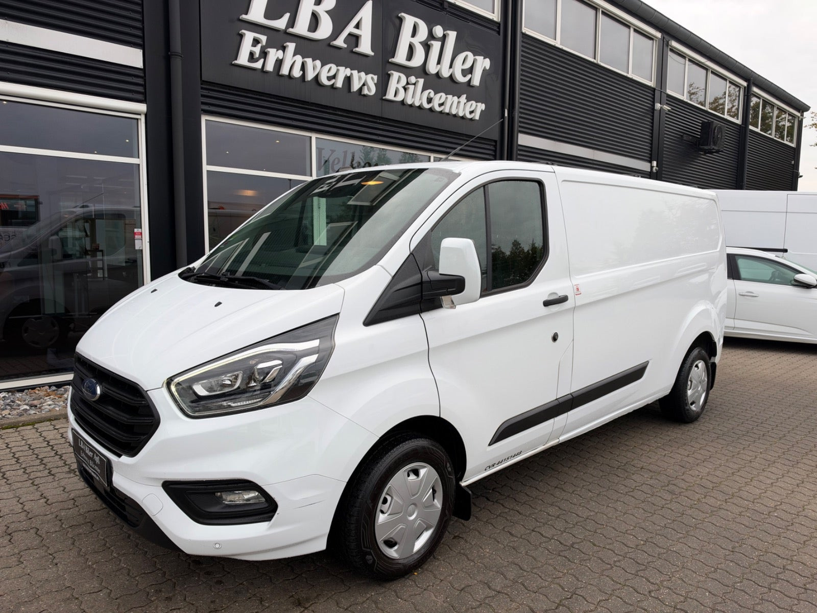 Ford Transit Custom 300 L2 2,0 TDCi 130 Trend