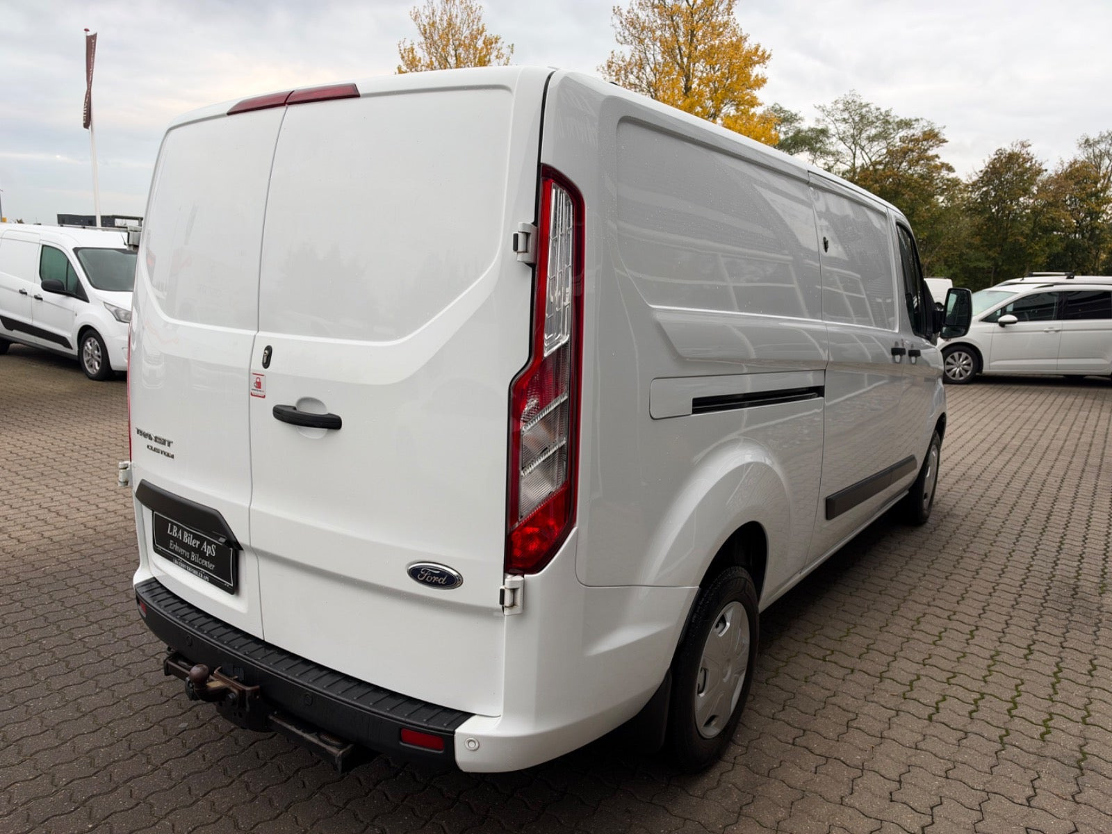 Hvid Ford Transit Custom 300 L2 fra 2022