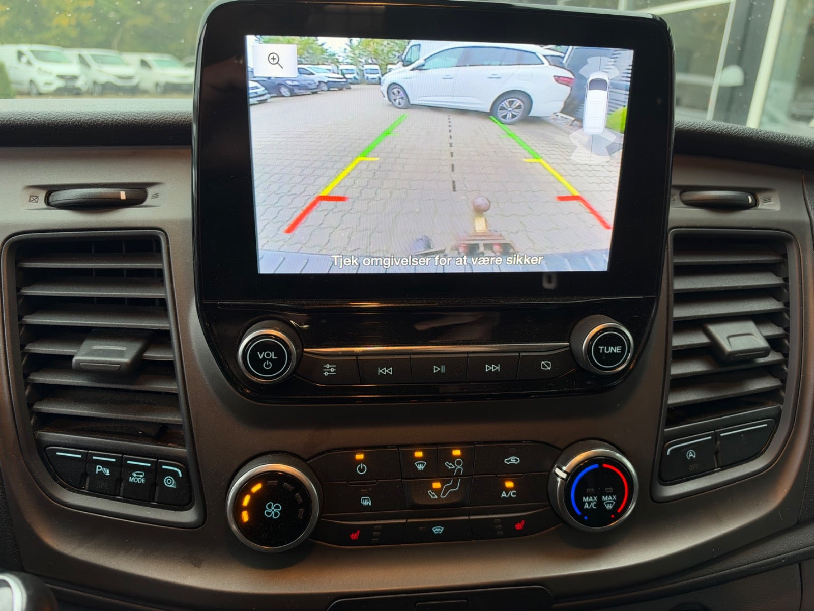 Hvid Ford Transit Custom 300 L2 fra 2022