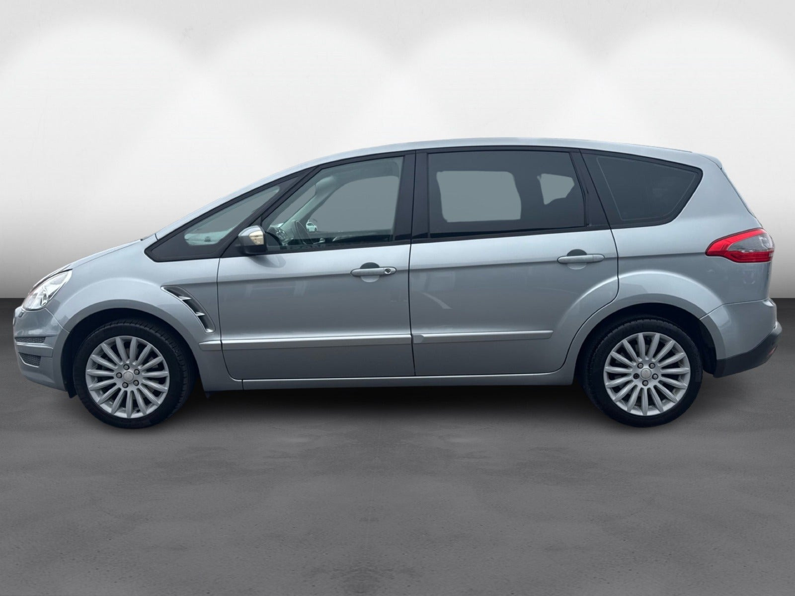 Sølv Ford S-MAX fra 2011