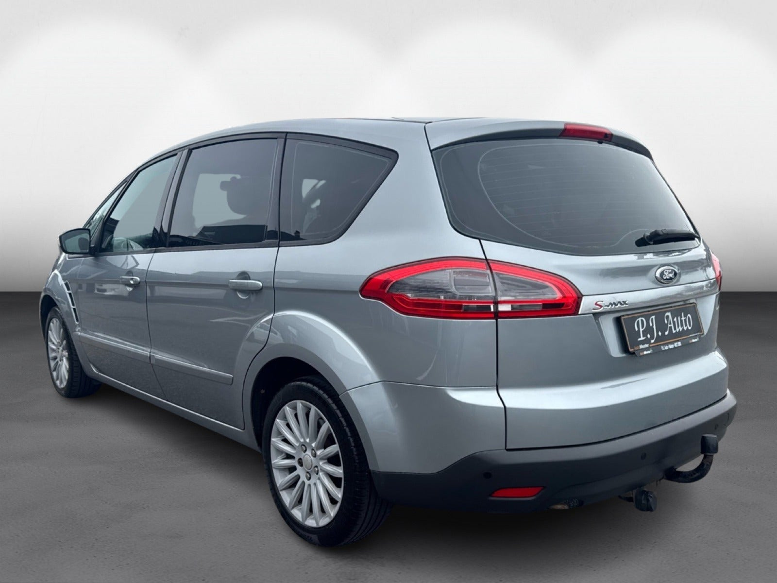 Sølv Ford S-MAX fra 2011